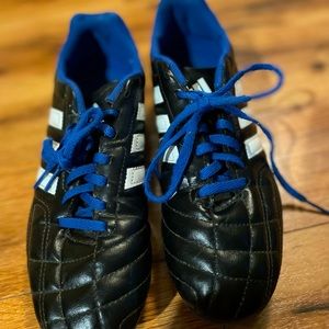Mens Adidas Cleats size 7 1/2